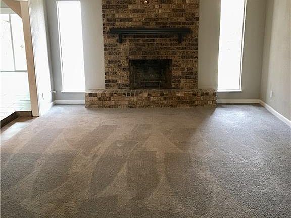 5th image of 2402 Acron Dr