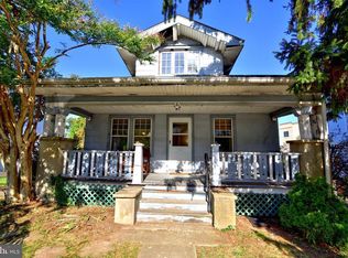 16 Cherry St, Willow Grove, PA 19090