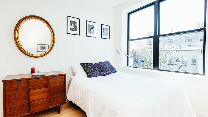 Rented by Nooklyn NYC LLC | media 22