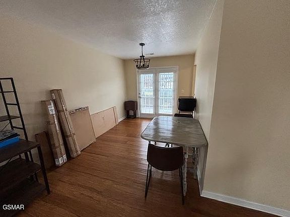 5th image of 1769 Snapp Rd