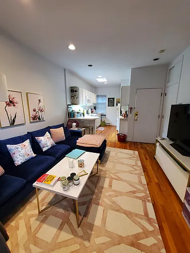 57 Westland Ave #19 Photo 1