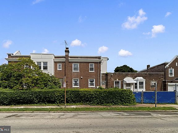 2nd image of 326 W Nedro Ave