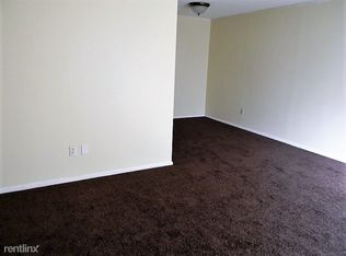 604 Shaw Ave APT 502, McKeesport, PA