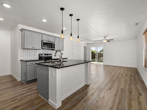 5th image of 843 N Baldner Point Pl