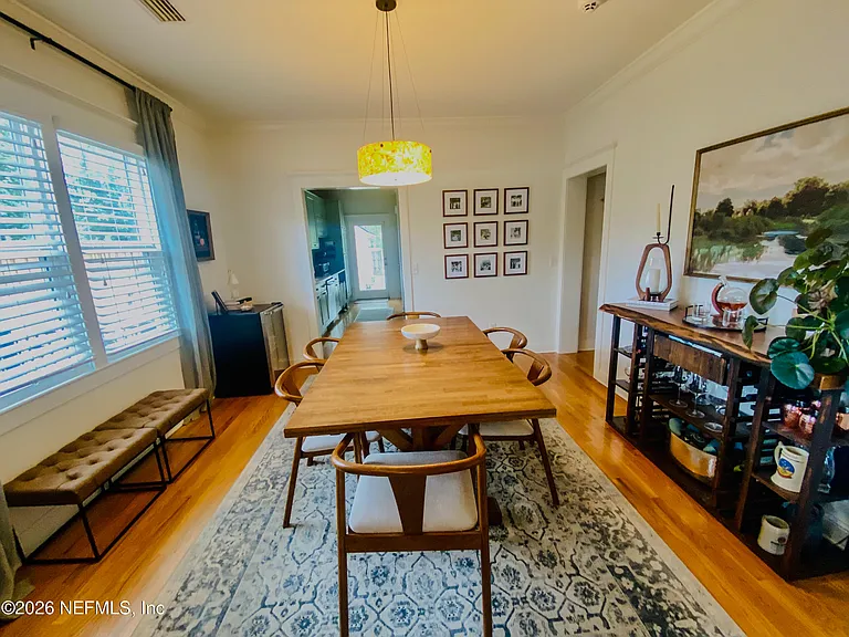 1592 Glendale St — Photo 10