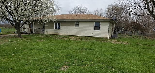 1st image of 240 E 570th Ave
