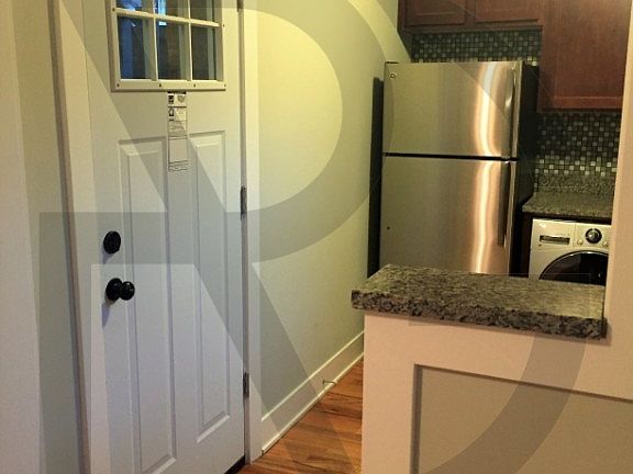 3rd image of 1133 Oak Ave #1137E2