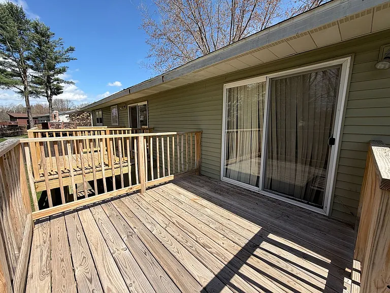 951 Brentwood Dr #B — Photo 12