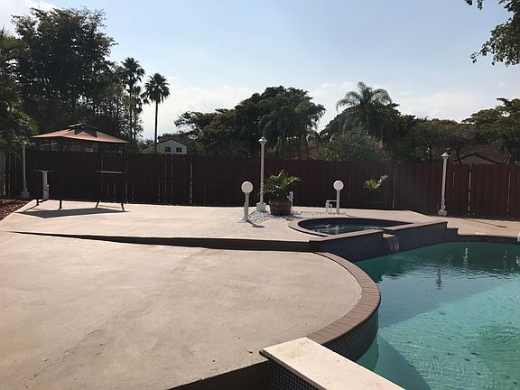2nd image of 17526 NW 62nd Pl N