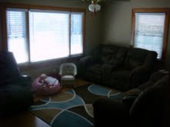 4th image of 2617 Griffith Ave