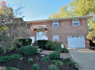 7816 Friars Ct, Alexandria, VA 22306