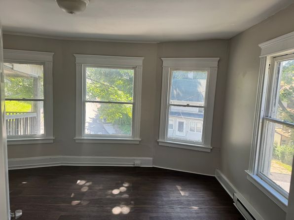 164 Chestnut Ave #2