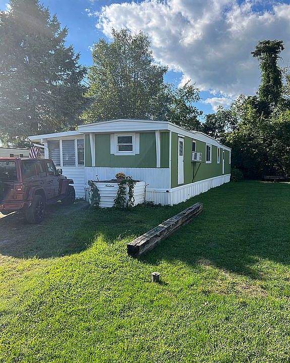 Freshly painted exterior!
