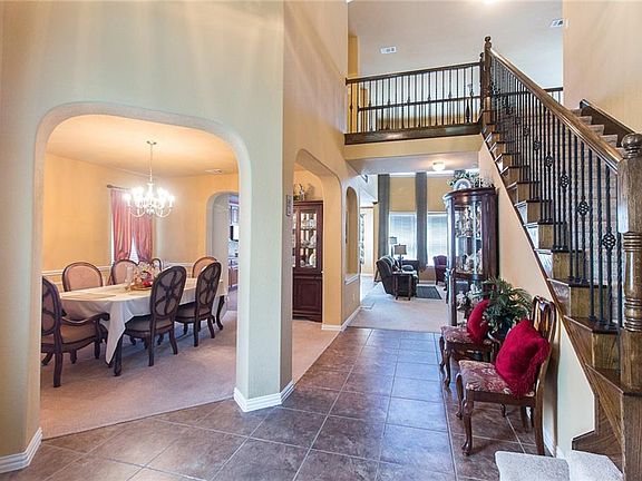 4th image of 1410 Delta Dr