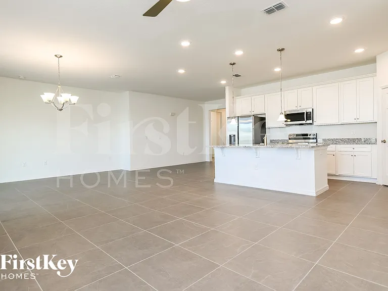 1240 Spokane Point — Photo 3