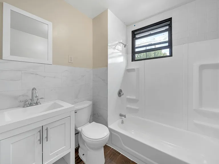 86 Eaton Pl #3 — Photo 5