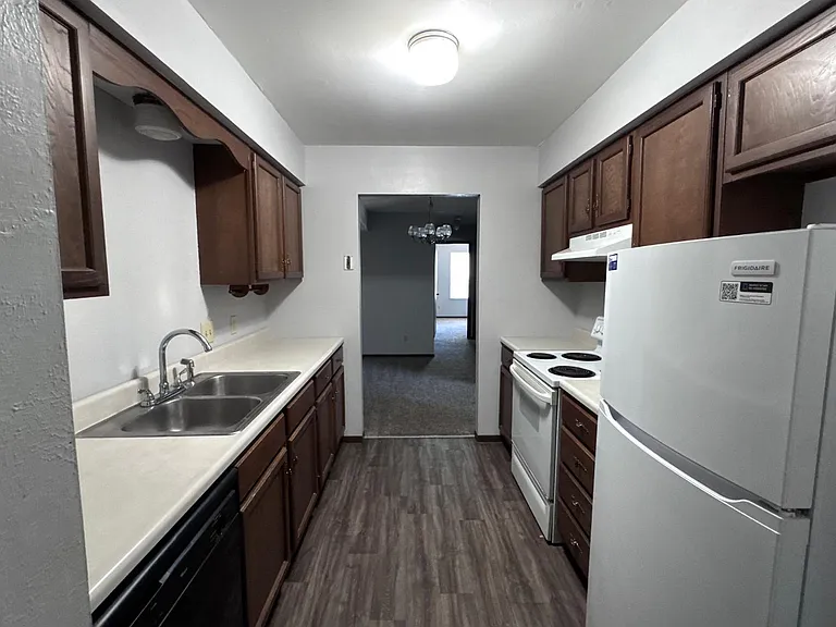 3353 W Laskey Rd #23 — Photo 2