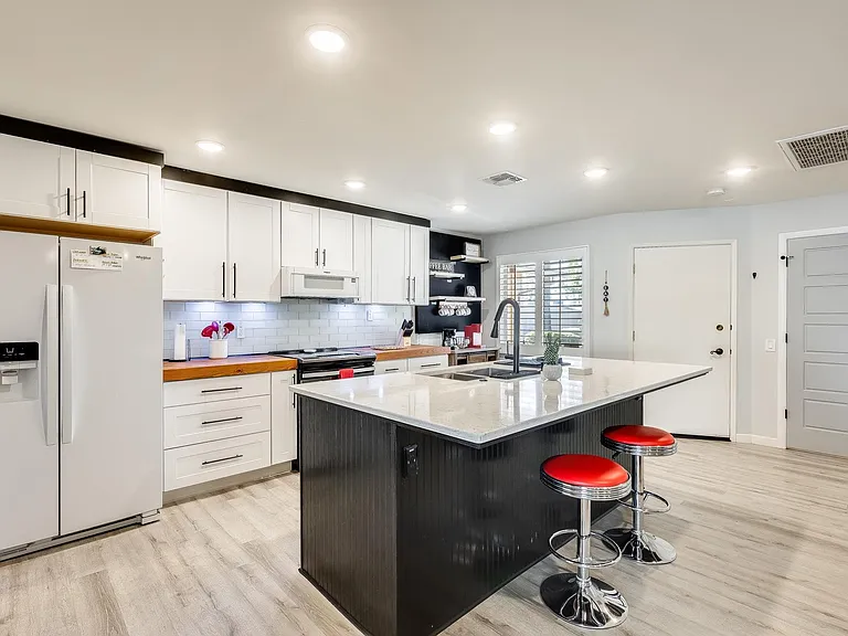 19051 N Star Ridge Dr — Photo 8