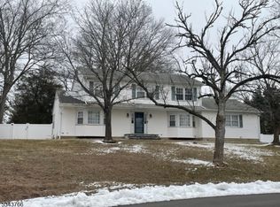 65 Shannon Rd, Bridgewater, NJ 08807