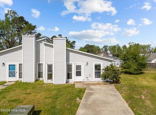 208 Yaupon Dr, Jacksonville, NC 28546
