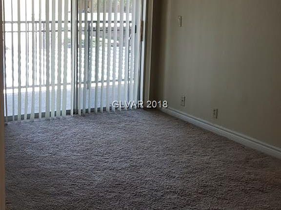 4th image of 4918 River Glen Dr Unit 112