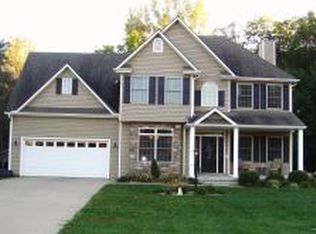 30 Mackenzie Dr, Saint Joseph, MO 64503