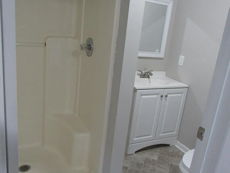 1031 Collinwood Ave — Photo 11