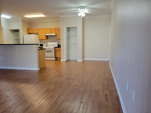 50 Hunt Club Dr #211 Photo 1