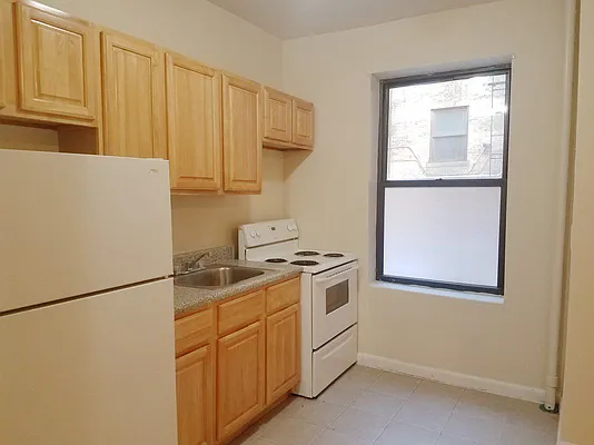 Rented by Bohemia Realty Group | media 21