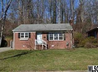 1010 Wright St SW, Lenoir, NC 28645