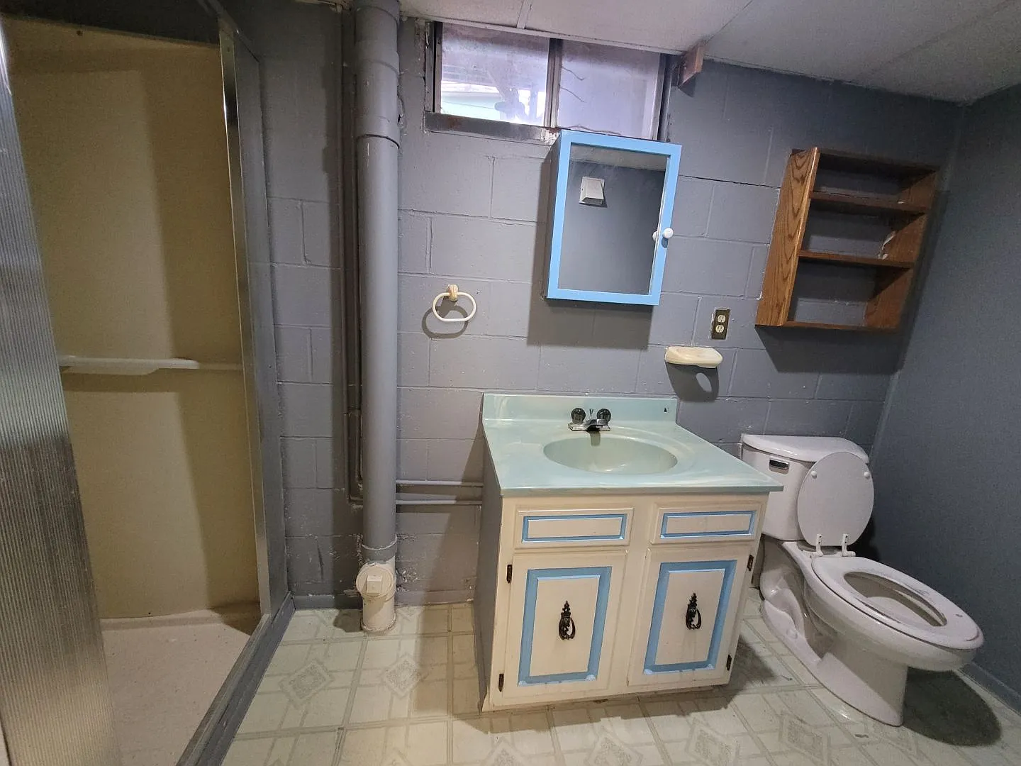 5 bed, $1,950 — Photo 4