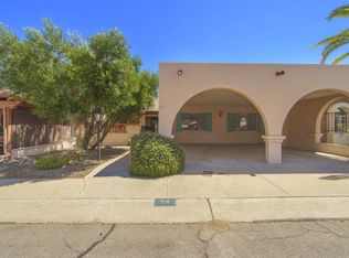 54 N Las Yucas, Green Valley, AZ 85614
