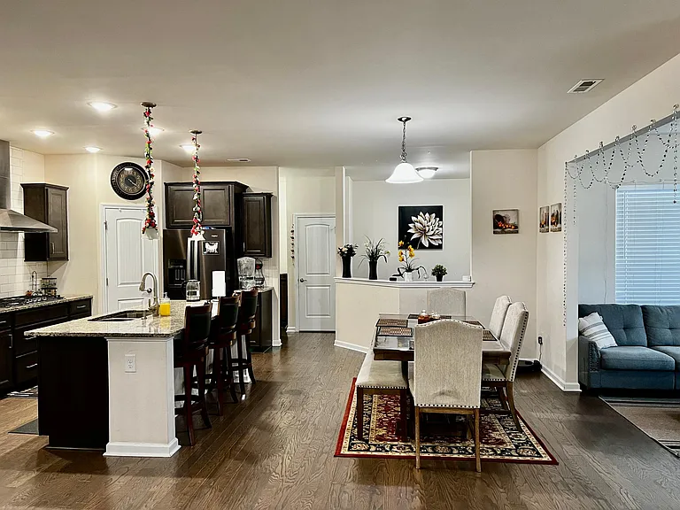 First floor - Kitchen/Dinning view