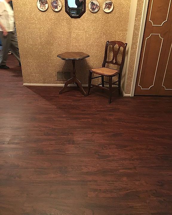 1st image of 21435 Independence Dr