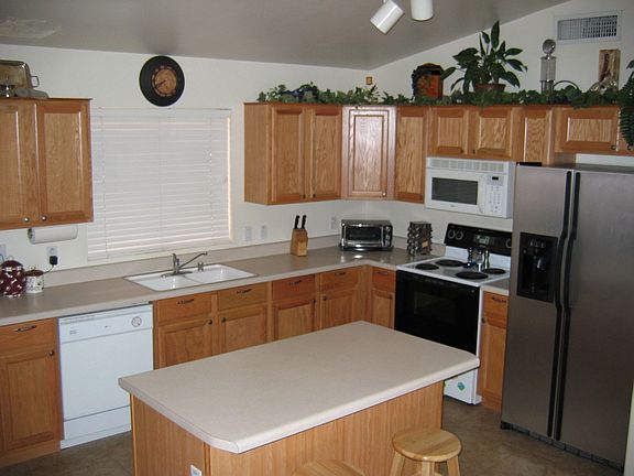 Vaulted Cook's Kitchen