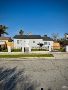 708 Woodrow Ave, Bakersfield, CA, 93308