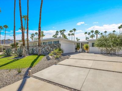 211 E Canyon Vista Dr, Palm Springs, CA, 92264
