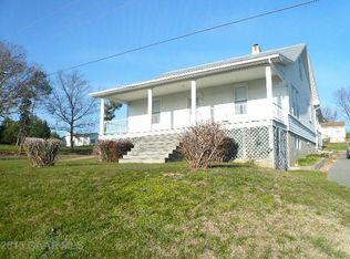 831 Entry School Rd, Waynesboro, VA 22980