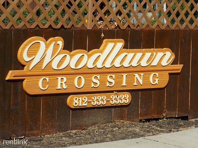 Woodlawn Crossing features 1 bedrooms, 2 bedroom flats, and