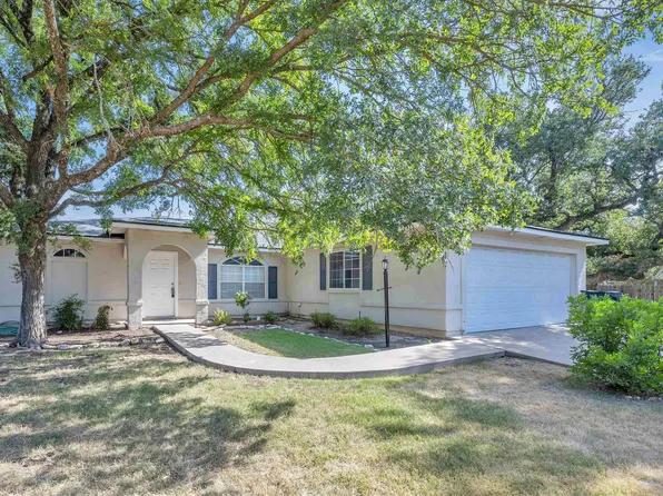 102 General Johnson Street, Burnet, TX 78611-0000