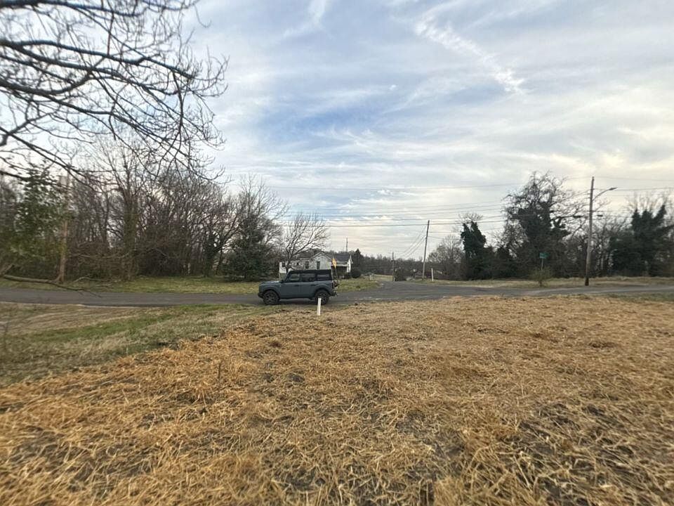 1st image of 128 Flint St