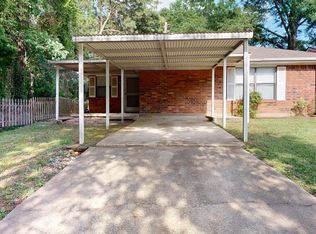 1005 Black Walnut Ln, Jasper, TX 75951