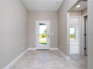 455 Sunset Rd N, Rotonda West, FL 33947