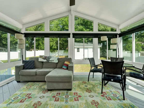 1743 Lake Wood Cir, Hixson, TN 37343