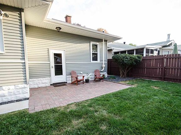 3rd image of 2505 21st Ave