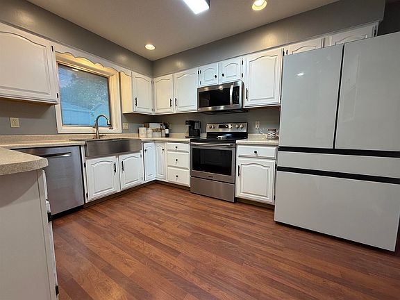 2nd image of 707 Burgess Rd