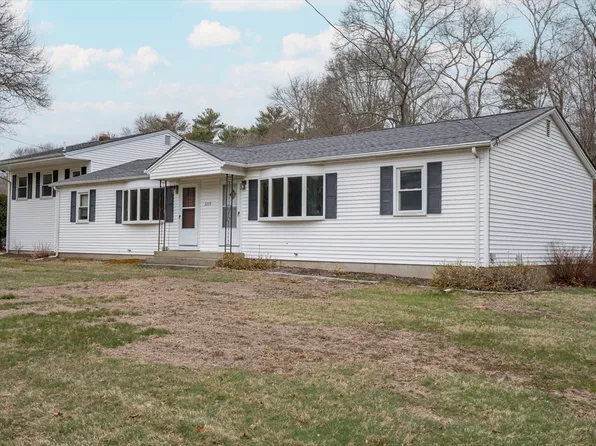2278 County St, Taunton, MA 02780