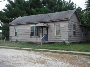 720 E Carpenter St, Jerseyville, IL 62052