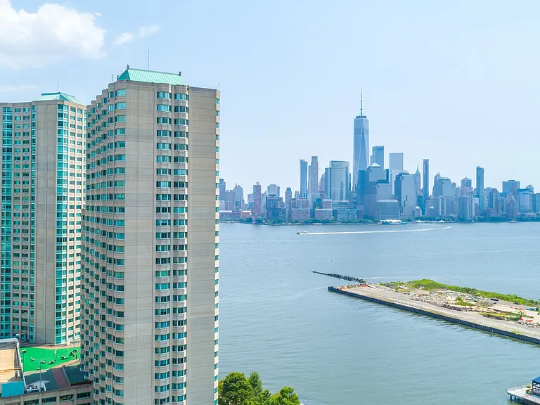 Aerial view of Riverside, perfectly situated along the scenic Hudson Riverfront Walkway