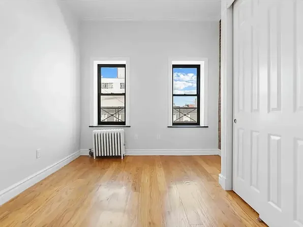 345 West 53rd Street image 4 of 6